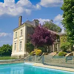 Chateau De Montaupin לינה וארוחת בוקר