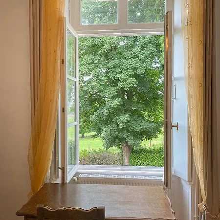 Chateau De Montaupin