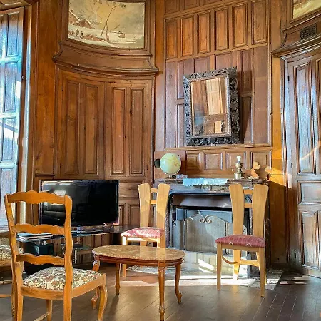 Chateau De Montaupin Bed & Breakfast Oizé