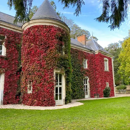 Chateau De Montaupin