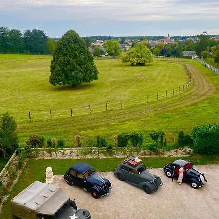 Chateau De Montaupin 住宿加早餐酒店 4*