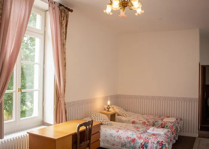 Château De Montaupin Couette-café 4*