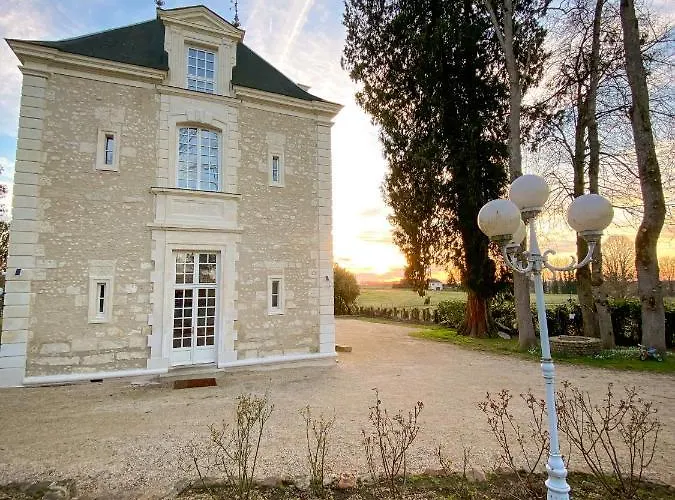 Château De Montaupin