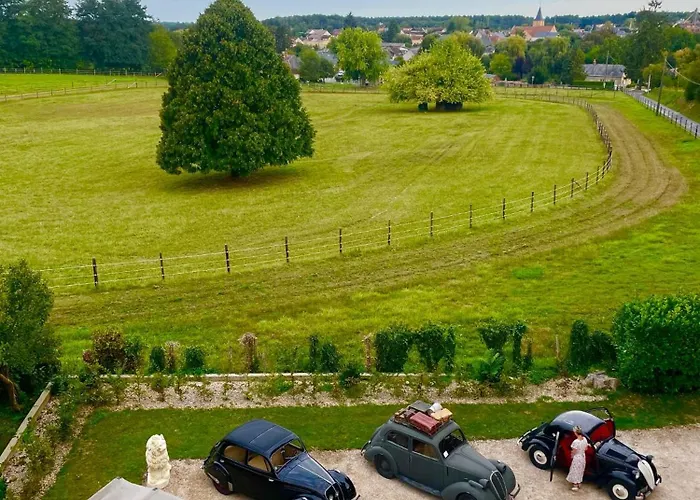 Château De Montaupin Couette-café 4*